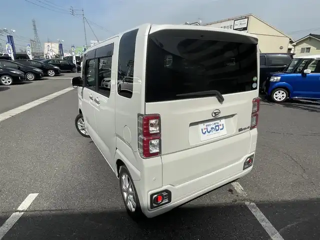 ダイハツ ウェイク L レジャーエディション SA Ⅲ 岡山県 2018(平30)年 13.3万km パールホワイトⅢ (株)IDOMが運営する【じしゃロン岡山店】の自社ローン専用車両です。こちらは現金またはオートローンご利用時の価格です。 自社ローンご希望の方は別途その旨お申し付け下さい/＊純正ナビ（NHDT-W57）/＊両側パワースライドドア/＊バックカメラ/＊プッシュST/＊スマートキー