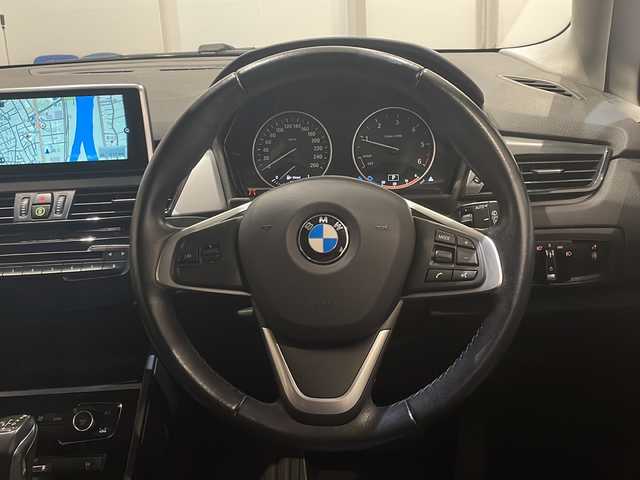 ＢＭＷ ２１８ｄ アクティブツアラー 新潟県 2016(平28)年 3.4万km アルピンホワイトⅢ インテリジェントセーフティ/-衝突被害軽減ブレーキ/-車線逸脱警報/純正HDDナビ/(CD/DVD/Bluetooth/USB/AUX)/バックカメラ/ETC/ドライブレコーダー/LEDヘッドライト/純正16インチアルミホイール/コーナーセンサー/ステアリングリモコン/プッシュスタート/電動パーキングブレーキ/フロアマット/保証書/取扱説明書