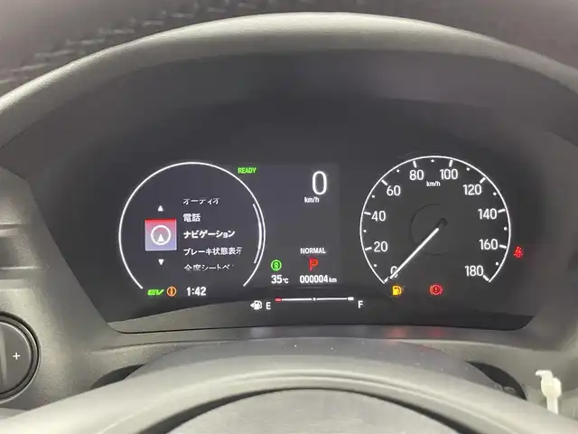 ホンダ ヴェゼル ハイブリッド e:HEV Z 福井県 2025(令7)年 0.1千km プラチナホワイトパール 登録済未使用車　/Ｈｏｎｄａ　ＣＯＮＮＥＣＴディスプレイオーディオ/（ナビ機能付き）/オプションフロントグリル　（ベルリナブラック）/置くだけ充電　/ハーフレザーシート　/シートヒーター　/ハンドルヒーター　/スペアキー　/純正ビルトインＥＴＣ２．０/純正アルミホイール/ABS/レーンキープアシスト/横滑り防止装置/オートライト/前後コーナーセンサー/ヒルディセントコントロール/LEDヘッドライト