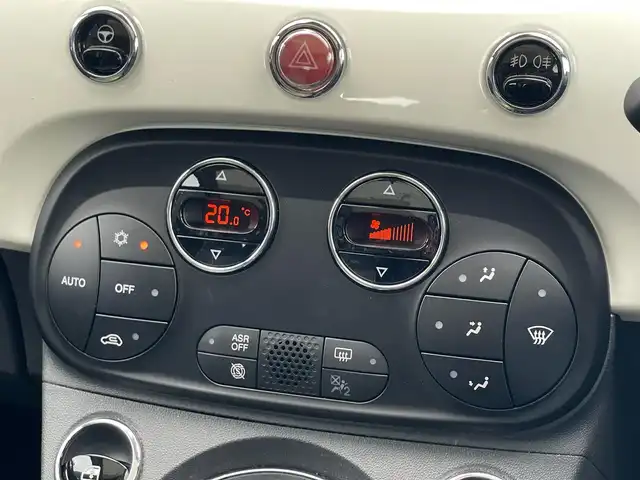 フィアット ５００ スカッコ 山梨県 2016(平28)年 1.2万km ボサノバホワイト 200台限定 /ガラスルーフ /メモリナビ /Beats/後付メモリナビ/フルセグ/ＣＤ/ＤＶＤ/ＢＴ/ビーツサウンド/純正１５ＡＷ/ステアリングＳ/ＡＡＣ/ＵＳＢ/ＨＩＤヘッドライト/コーナーセンサー