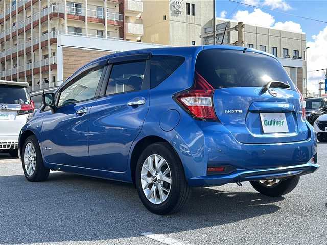 日産 ノート e－パワー X Vセレクション 沖縄県 2020(令2)年 5.6万km シャイニングブルー 純正オプションナビ/フルセグＴＶ/オーディオ（Ｂｌｕｅｔｏｏｔｈ、ＤＶＤ、ＣＤ、ＳＤ）/ＥＴＣ/ウィンカーミラー/インテリジェントミラー/スマートキー/ＬＥＤヘッドライト/衝突被害軽減ブレーキ/コーナーセンサー