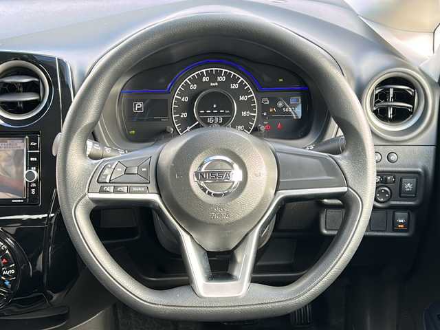 日産 ノート e－パワー X Vセレクション 沖縄県 2020(令2)年 5.6万km シャイニングブルー 純正オプションナビ/フルセグＴＶ/オーディオ（Ｂｌｕｅｔｏｏｔｈ、ＤＶＤ、ＣＤ、ＳＤ）/ＥＴＣ/ウィンカーミラー/インテリジェントミラー/スマートキー/ＬＥＤヘッドライト/衝突被害軽減ブレーキ/コーナーセンサー