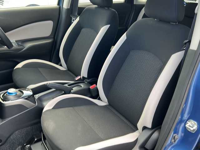 日産 ノート e－パワー X Vセレクション 沖縄県 2020(令2)年 5.6万km シャイニングブルー 純正オプションナビ/フルセグＴＶ/オーディオ（Ｂｌｕｅｔｏｏｔｈ、ＤＶＤ、ＣＤ、ＳＤ）/ＥＴＣ/ウィンカーミラー/インテリジェントミラー/スマートキー/ＬＥＤヘッドライト/衝突被害軽減ブレーキ/コーナーセンサー