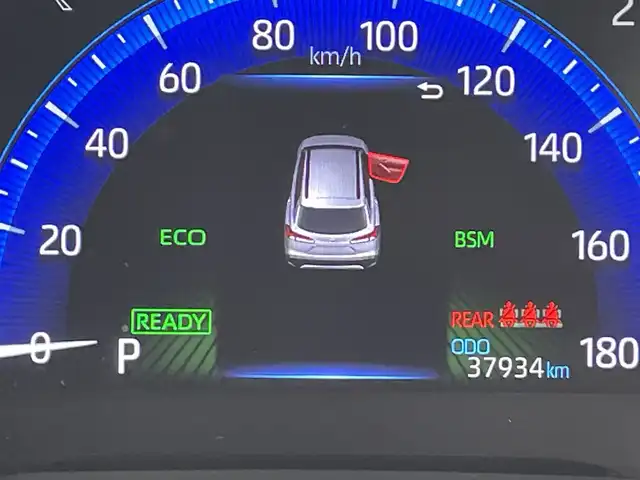 トヨタ カローラ クロス ハイブリッド Z 鹿児島県 2023(令5)年 3.8万km プラチナホワイトパールマイカ 純正9インチディスプレイオーディオ/モデリスタフルエアロ/ワイヤレス充電/プリクラッシュセーフティ/レーンキープアシスト/レーダークルーズコントロール/電動リアゲート/ブラインドスポットモニター/オートライト/ハーフレザーシート/シートヒーター/純正フロアマット/純正ドアバイザー/スマートキー/プッシュスタート