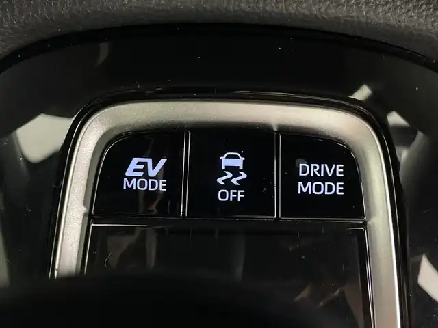 トヨタ カローラ クロス ハイブリッド Z 鹿児島県 2023(令5)年 3.8万km プラチナホワイトパールマイカ 純正9インチディスプレイオーディオ/モデリスタフルエアロ/ワイヤレス充電/プリクラッシュセーフティ/レーンキープアシスト/レーダークルーズコントロール/電動リアゲート/ブラインドスポットモニター/オートライト/ハーフレザーシート/シートヒーター/純正フロアマット/純正ドアバイザー/スマートキー/プッシュスタート