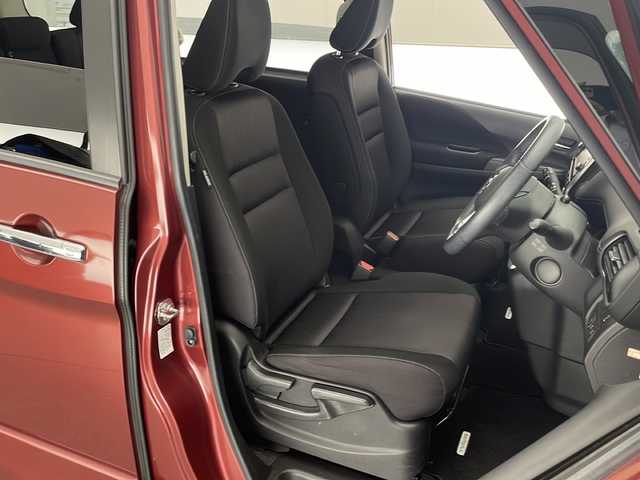 日産 セレナ ハイウェイスターVセレクションⅡ 宮崎県 2019(平31)年 4.4万km マルーンレッド 2トーン エマ―ジェンシーブレーキ/LDW（車線逸脱警報）/クリアランスソナー/オートマチックハイビーム/インテリジェントパーキングアシスト/純正9インチSDナビ/フルセグTV/CD/DVD/Bluetooth/アラウンドビューモニター/純正後席フリップダウンモニター/両側パワースライドドア/ハンズフリーオートスライドドア/クルーズコントロール/LEDヘッドライト/ビルトインETC/純正16インチAW/純正ナビ一体型ドライブレコーダー（DJ4-D）/アイドリングストップ/保証書/取扱説明書