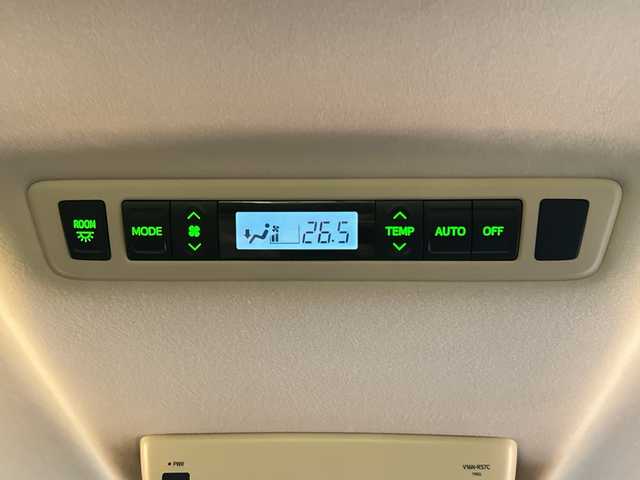 トヨタ ヴェルファイア 2．4V 愛媛県 2010(平22)年 9.6万km ホワイトパールクリスタルシャイン フリップダウンモニター/純正ナビ（NHZN-W60G）/・Bluetooth/・CD/DVD/フルセグTV/バックカメラ/ETC/両側パワースライドドア/ステアリングスイッチ/オートライト/オートマチックハイビーム/コーナセンサー/リモコンキー/スペアキー/保証書/取扱説明書