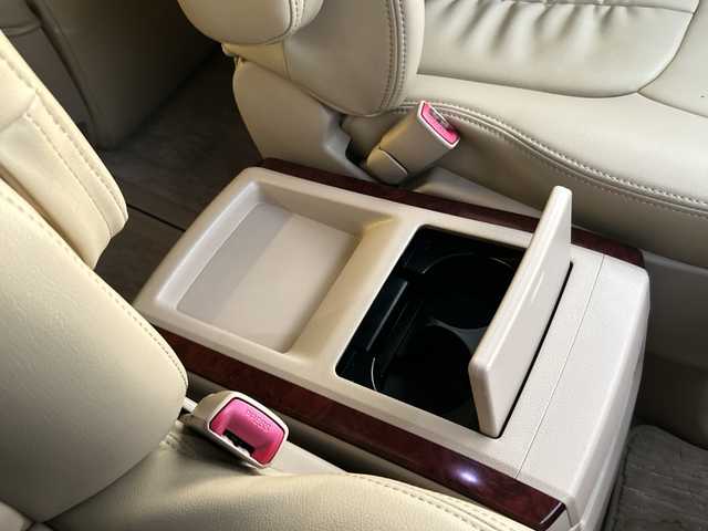 トヨタ ヴェルファイア 2．4V 愛媛県 2010(平22)年 9.6万km ホワイトパールクリスタルシャイン フリップダウンモニター/純正ナビ（NHZN-W60G）/・Bluetooth/・CD/DVD/フルセグTV/バックカメラ/ETC/両側パワースライドドア/ステアリングスイッチ/オートライト/オートマチックハイビーム/コーナセンサー/リモコンキー/スペアキー/保証書/取扱説明書