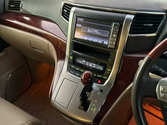 トヨタ ヴェルファイア 2．4V 愛媛県 2010(平22)年 9.6万km ホワイトパールクリスタルシャイン フリップダウンモニター/純正ナビ（NHZN-W60G）/・Bluetooth/・CD/DVD/フルセグTV/バックカメラ/ETC/両側パワースライドドア/ステアリングスイッチ/オートライト/オートマチックハイビーム/コーナセンサー/リモコンキー/スペアキー/保証書/取扱説明書