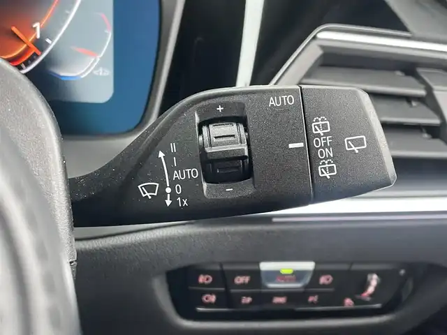 ＢＭＷ ３２０ｄ xDrive ツーリング Mスポーツ 東京都 2022(令4)年 2.1万km アルピンホワイトⅢ ワンオーナー/インテリジェントセーフティ/（レーンキープ/衝突警告/ステアリングサポート/パーキングアシスト）/ハーフレザーシート/シートヒーター/パワーシート（メモリー付）/電動格納ミラー/電動リアゲート/前後ドライブレコーダー/ETC2.0/バックカメラ/Bluetooth接続/AppleCarPlay/スタビリティコントロール/純正オーディオ/純正ナビ/純正18インチアルミホイール/運転モード切替/アンビエントライト/アダプティブクルーズコントロール/後席エアコン/アイドリングストップ
