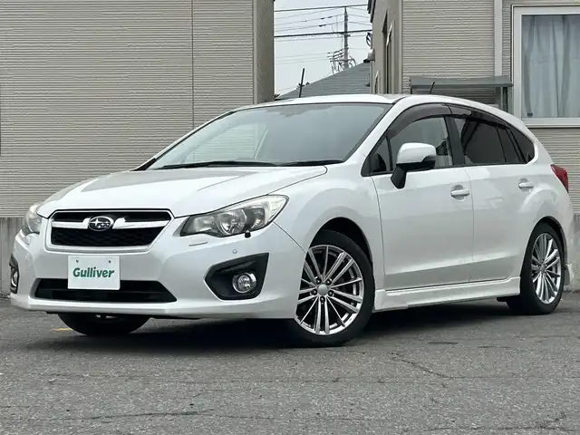 スバル インプレッサ スポーツ 2．0i－S アイサイト 青森県 2013(平25)年 6.1万km サテンホワイトパール 4WD/社外ナビ/・フルセグTV/AM/FM/CD/DVD/BT/純正17AW/ETC/D席パワーシート/HID/純正フロアマット/コーナーセンサー/フォグランプ/オートライト/クルーズコントロール/パドルシフト/レーンキープアシスト/車線逸脱警報/衝突軽減ブレーキ/横滑り防止機能/冬タイヤ積み込み有/取扱説明書