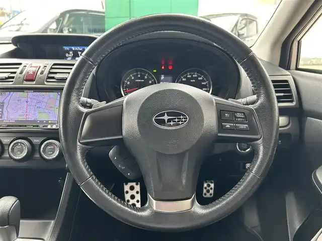 スバル インプレッサ スポーツ 2．0i－S アイサイト 青森県 2013(平25)年 6.1万km サテンホワイトパール 4WD/社外ナビ/・フルセグTV/AM/FM/CD/DVD/BT/純正17AW/ETC/D席パワーシート/HID/純正フロアマット/コーナーセンサー/フォグランプ/オートライト/クルーズコントロール/パドルシフト/レーンキープアシスト/車線逸脱警報/衝突軽減ブレーキ/横滑り防止機能/冬タイヤ積み込み有/取扱説明書