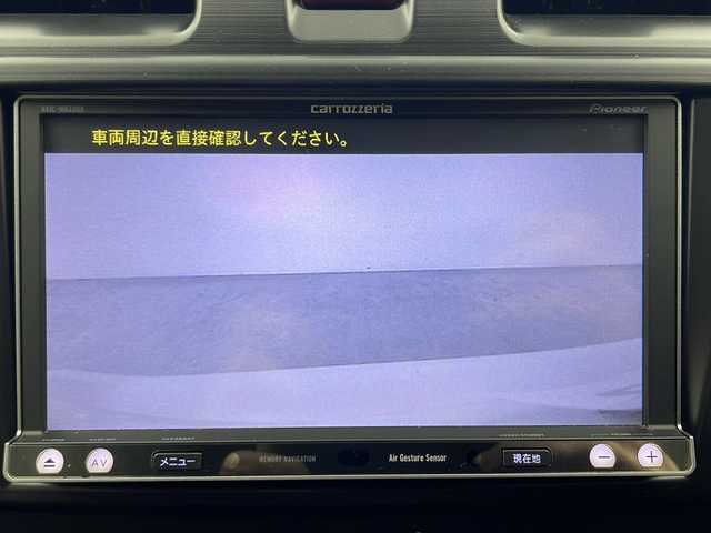 スバル インプレッサ スポーツ 2．0i－S アイサイト 秋田県 2013(平25)年 6.1万km サテンホワイトパール ４WD/社外メモリナビ(Bluetooth/CD/DVD/フルセグ)/バックカメラ/ETC/クルーズコントロール/前後コーナーセンサー/純正AW/車線逸脱警報/パドルシフト/衝突被害軽減システム/アイドリングストップ/運転席パワーシート/横滑り防止装置/キセノンヘッドライト/フォグランプ/スマートキー