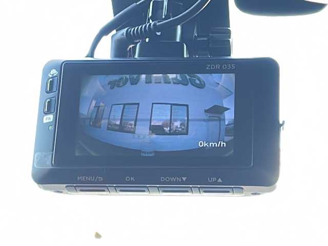 トヨタ ランドクルーザー プラド TX-L 70thアニバーサリーLTD 山口県 2022(令4)年 6.1万km ブラック 社外9インチナビ【MDV-M908HDL】/・CD/DVD/USB/Bluetooth/iPod/SMART USEN/フルセグテレビ/ETC/ドライブレコーダー/バックカメラ/純正フロアマット/18インチ純正アルミホイール/レザーシート/前席エアーシート/前席パワーシート/サンルーフ/スマートキースペアキー有/プッシュアップスタート/LEDヘッドランプ/フォグランプ/オートライト/ダウンヒルアシストコントロール/センターデフロック/Toyota Safety Sense/・プリクラッシュセーフティ/・レーンディパーチャーアラート/・オートマチックハイビーム/・レーダークルーズコントロール/・クリアランスソナー&バックソナー/ダブルサイドカーテンエアバッグ/マッドガード/取扱説明書/保証書