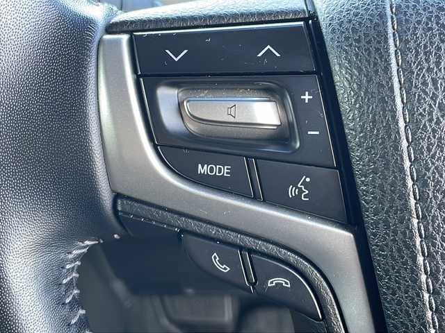 トヨタ ランドクルーザー プラド TX-L 70thアニバーサリーLTD 山口県 2022(令4)年 6.1万km ブラック 社外9インチナビ【MDV-M908HDL】/・CD/DVD/USB/Bluetooth/iPod/SMART USEN/フルセグテレビ/ETC/ドライブレコーダー/バックカメラ/純正フロアマット/18インチ純正アルミホイール/レザーシート/前席エアーシート/前席パワーシート/サンルーフ/スマートキースペアキー有/プッシュアップスタート/LEDヘッドランプ/フォグランプ/オートライト/ダウンヒルアシストコントロール/センターデフロック/Toyota Safety Sense/・プリクラッシュセーフティ/・レーンディパーチャーアラート/・オートマチックハイビーム/・レーダークルーズコントロール/・クリアランスソナー&バックソナー/ダブルサイドカーテンエアバッグ/マッドガード/取扱説明書/保証書