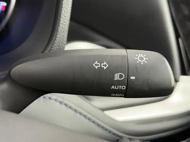 トヨタ ヴォクシー ハイブリッド S－Z 愛知県 2023(令5)年 2.9万km アティチュードブラックマイカ 純正ディスプレイオーディオ/フルセグTV/Bluetooth接続/DVD/CD/AM/FM/USB/トヨタセーフティセンス/プリクラッシュセーフティ/レーントレーシングアシスト/レーダークルーズコントロール/アダプティブクルーズコントロール/リアオートエアコン/ハーフレザーシート/シートヒーター/電動パワーバックドア/バックカメラ/コーナーセンサー/LEDヘッドライト/オートライト/純正17インチアルミホイール/ビルトインETC2.0/スマートキー