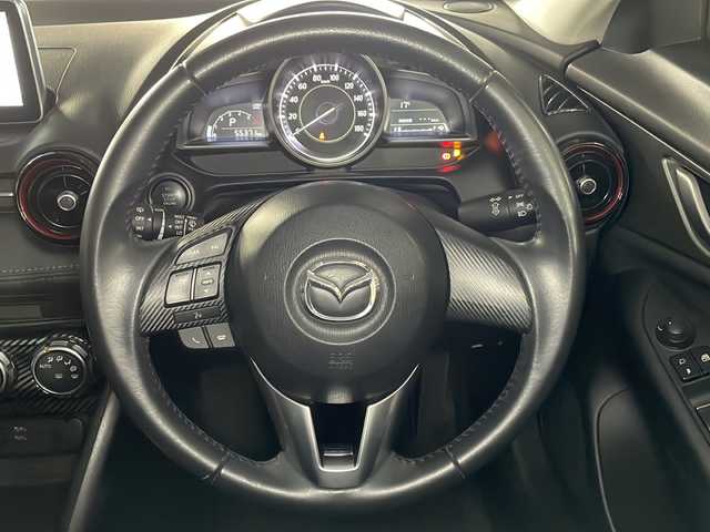 マツダ ＣＸ－３ XD 広島県 2015(平27)年 5.6万km メテオグレーマイカ 純正ナビ　/バックカメラ　/衝突軽減ブレーキ　/スマートキー　/ヘッドライトレベライザー　/純正16インチアルミホイール　(215/60/R16)/電動格納ミラー　/カーテンエアバック　/オートエアコン　/ＭＴモード付ＡＴシフト　/踏み間違い防止　/ＥＴＣ/エアバック（運転席/助手席/サイド）