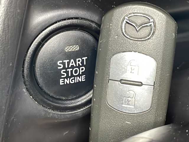 マツダ ＣＸ－３ XD 広島県 2015(平27)年 5.6万km メテオグレーマイカ 純正ナビ　/バックカメラ　/衝突軽減ブレーキ　/スマートキー　/ヘッドライトレベライザー　/純正16インチアルミホイール　(215/60/R16)/電動格納ミラー　/カーテンエアバック　/オートエアコン　/ＭＴモード付ＡＴシフト　/踏み間違い防止　/ＥＴＣ/エアバック（運転席/助手席/サイド）