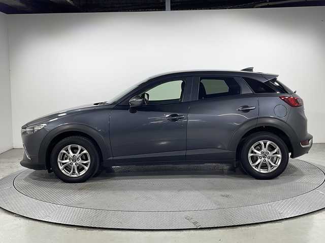 マツダ ＣＸ－３ XD 広島県 2015(平27)年 5.6万km メテオグレーマイカ 純正ナビ　/バックカメラ　/衝突軽減ブレーキ　/スマートキー　/ヘッドライトレベライザー　/純正16インチアルミホイール　(215/60/R16)/電動格納ミラー　/カーテンエアバック　/オートエアコン　/ＭＴモード付ＡＴシフト　/踏み間違い防止　/ＥＴＣ/エアバック（運転席/助手席/サイド）