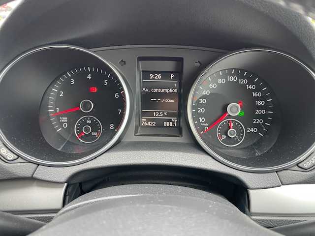 フォルクスワーゲン ゴルフ TSI コンフォートL マイスター 神奈川県 2013(平25)年 7.7万km 白 純正SDナビ/フルセグテレビ/バックカメラ/ドアバイザー/ETC/純正フロアマット/純正アルミホイール/フォグランプ/ドライブレコーダー（前後）/パドルシフト/取扱説明書/スペアキー