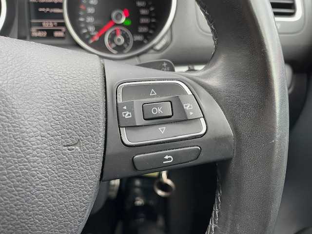 フォルクスワーゲン ゴルフ TSI コンフォートL マイスター 神奈川県 2013(平25)年 7.7万km 白 純正SDナビ/フルセグテレビ/バックカメラ/ドアバイザー/ETC/純正フロアマット/純正アルミホイール/フォグランプ/ドライブレコーダー（前後）/パドルシフト/取扱説明書/スペアキー