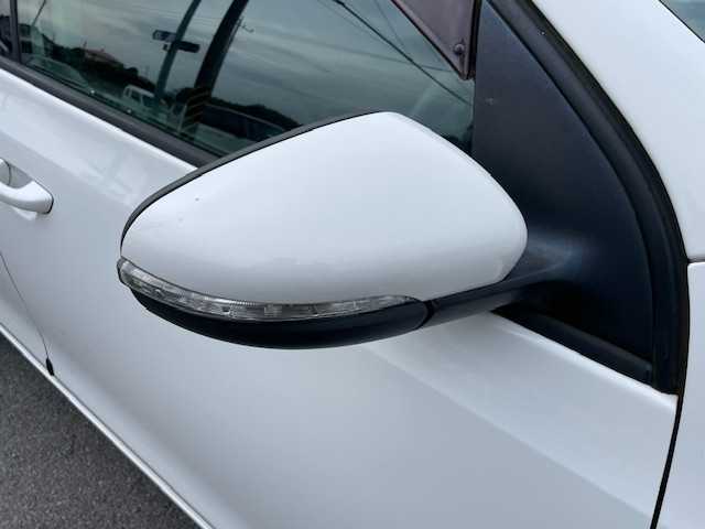 フォルクスワーゲン ゴルフ TSI コンフォートL マイスター 神奈川県 2013(平25)年 7.7万km 白 純正SDナビ/フルセグテレビ/バックカメラ/ドアバイザー/ETC/純正フロアマット/純正アルミホイール/フォグランプ/ドライブレコーダー（前後）/パドルシフト/取扱説明書/スペアキー