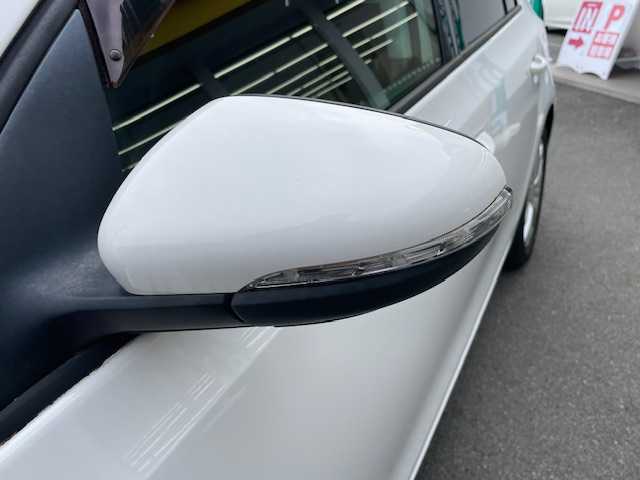 フォルクスワーゲン ゴルフ TSI コンフォートL マイスター 神奈川県 2013(平25)年 7.7万km 白 純正SDナビ/フルセグテレビ/バックカメラ/ドアバイザー/ETC/純正フロアマット/純正アルミホイール/フォグランプ/ドライブレコーダー（前後）/パドルシフト/取扱説明書/スペアキー