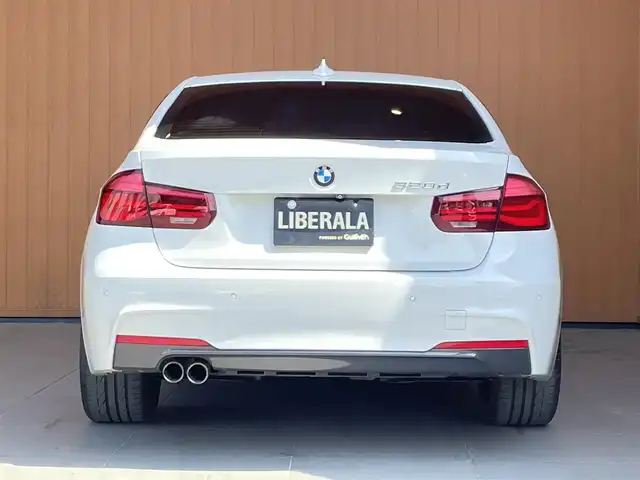 ＢＭＷ ３２０ｄ Mスポーツ エディションシャドー 愛知県 2017(平29)年 3.1万km アルピンホワイトⅢ 純正19インチAW/黒革シート/シートヒーター/パワーシート/インテリジェントセーフティ/ACC/LKA/BSM/フットトランクオープナー/LEDヘッドライト/ナビ/Bluetooth/バックカメラ/DVD/スマートキー