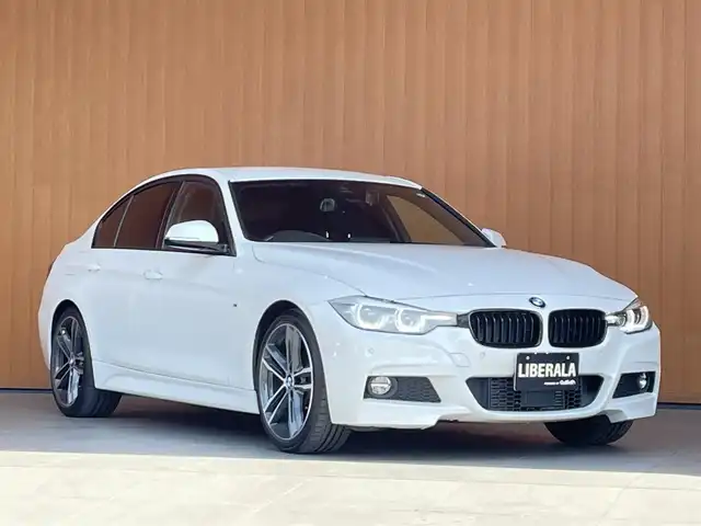 ＢＭＷ ３２０ｄ Mスポーツ エディションシャドー 愛知県 2017(平29)年 3.1万km アルピンホワイトⅢ 純正19インチAW/黒革シート/シートヒーター/パワーシート/インテリジェントセーフティ/ACC/LKA/BSM/フットトランクオープナー/LEDヘッドライト/ナビ/Bluetooth/バックカメラ/DVD/スマートキー