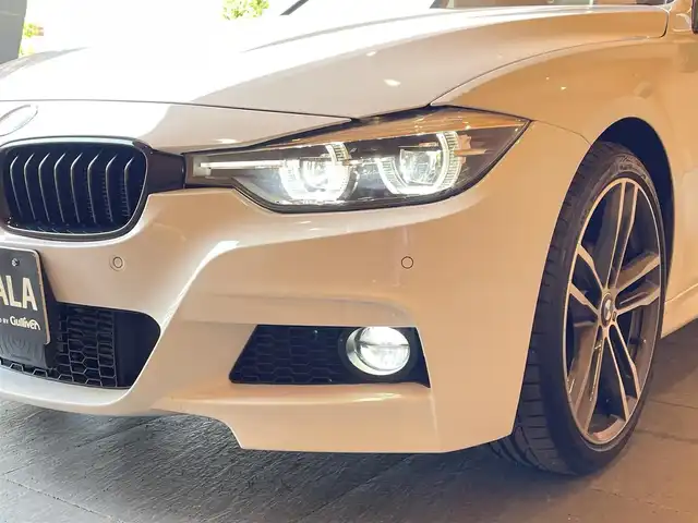ＢＭＷ ３２０ｄ Mスポーツ エディションシャドー 愛知県 2017(平29)年 3.1万km アルピンホワイトⅢ 純正19インチAW/黒革シート/シートヒーター/パワーシート/インテリジェントセーフティ/ACC/LKA/BSM/フットトランクオープナー/LEDヘッドライト/ナビ/Bluetooth/バックカメラ/DVD/スマートキー
