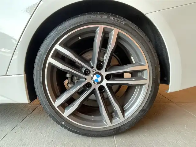 ＢＭＷ ３２０ｄ Mスポーツ エディションシャドー 愛知県 2017(平29)年 3.1万km アルピンホワイトⅢ 純正19インチAW/黒革シート/シートヒーター/パワーシート/インテリジェントセーフティ/ACC/LKA/BSM/フットトランクオープナー/LEDヘッドライト/ナビ/Bluetooth/バックカメラ/DVD/スマートキー