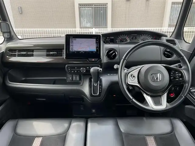 ホンダ Ｎ ＢＯＸ カスタム G L ターボ ホンダセンシング 山口県 2019(令1)年 6.9万km シャイニンググレーM ターボ/両側パワースライドドア/メモリナビ フルセグTV CD DVD BT/バックカメラ/ドラレコ/ビルトイン ETC/スマートキー 2個/衝突被害軽減ブレーキ/レーダークルーズコントロール/レーンアシスト/オートマチックハイビーム/LEDオートヘッドライト/フォグライト/ハーフレザーシート/8スピーカー/バックソナー/パドルシフト/W サイド カーテン エアバッグ/保証書 取説 ナビ取説/禁煙車