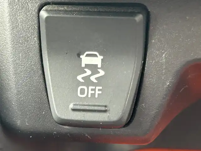 トヨタ ＲＡＶ４ アドベンチャー 大阪府 2020(令2)年 5.4万km アッシュグレーメタリック/アーバンカーキ 純正９インチナビ/   フルセグTV/Bluetooth/USB/全方位モニター/衝突軽減ブレーキ/横滑り防止装置/コーナセンサー/ＢＳＭ/前席シートヒーター/スマートルームミラー/レーダークルーズコントロール/レーンキープアシスト/ステアリングスイッチ/運転席パワーシート/ステアリングヒーター/オートマチックハイビーム/ルーフレール/純正19インチアルミホイール/純正フロアマット/プッシュスタート/スマートキー/ＥＴＣ/ＬＥＤライト/禁煙車