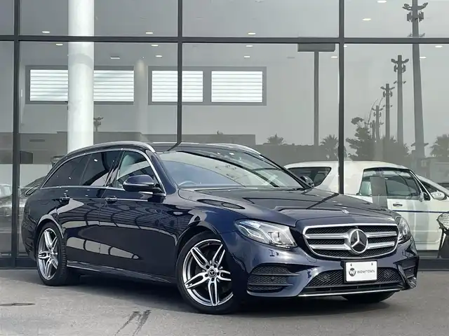 メルセデス・ベンツ Ｅ２００ SW アバンギャルド スポーツ 千葉県 2018(平30)年 5万km カバンサイトブルー 245/40R19/アクティブブレーキアシスト/アクティブレーンキーピングアシスト/ブラインドスポットアシスト/アテンションアシスト/パワーバックドア/ハーフレザーシート/前席パワーシート/シートヒーター/純正HDDナビ/地デジTV/【Bluetooth接続】/【Apple CarPlay　Android Auto対応】/360°カメラ/ディストロニック/革巻きステアリング/ステアリングスイッチ/パドルシフト/ETC（2.0）/LEDヘッドライト/フォグライト/ウインカーミラー/パークトロニック/純正19インチアルミホイル/サイド/カーテンエアバッグ/キーレスゴー