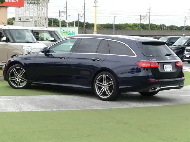 メルセデス・ベンツ Ｅ２００ SW アバンギャルド スポーツ 千葉県 2018(平30)年 5万km カバンサイトブルー 245/40R19/アクティブブレーキアシスト/アクティブレーンキーピングアシスト/ブラインドスポットアシスト/アテンションアシスト/パワーバックドア/ハーフレザーシート/前席パワーシート/シートヒーター/純正HDDナビ/地デジTV/【Bluetooth接続】/【Apple CarPlay　Android Auto対応】/360°カメラ/ディストロニック/革巻きステアリング/ステアリングスイッチ/パドルシフト/ETC（2.0）/LEDヘッドライト/フォグライト/ウインカーミラー/パークトロニック/純正19インチアルミホイル/サイド/カーテンエアバッグ/キーレスゴー