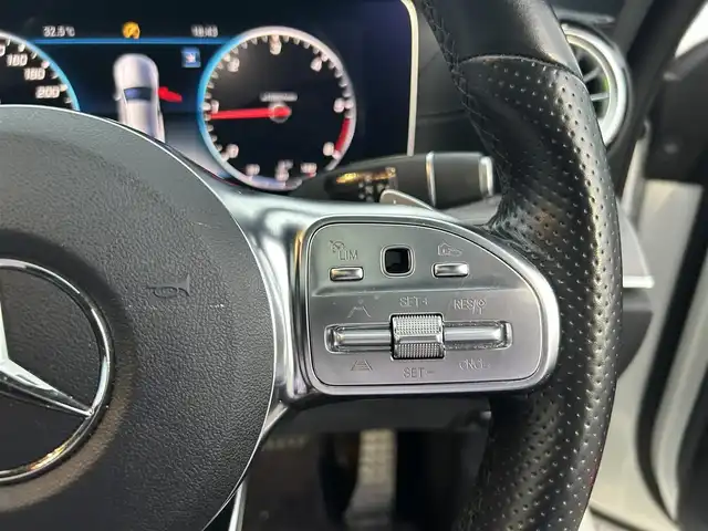 メルセデス・ベンツ ＣＬＳ２２０ｄ スポーツ エクスクルーシブPKG 滋賀県 2018(平30)年 5.8万km ダイヤモンドホワイト エクスクルーシブパッケージ/ナビ/TV/BT/USB/HUD/パノラミックスライディングルーフ/シートヒーター／エアーシート/360°カメラ/ブルメスターサラウンドシステム/パヒュームアトマイザ／イオナイザー/20インチAMGホイール（ブラック）