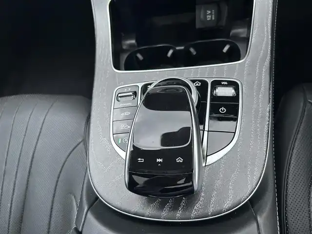 メルセデス・ベンツ ＣＬＳ２２０ｄ スポーツ エクスクルーシブPKG 滋賀県 2018(平30)年 5.8万km ダイヤモンドホワイト エクスクルーシブパッケージ/ナビ/TV/BT/USB/HUD/パノラミックスライディングルーフ/シートヒーター／エアーシート/360°カメラ/ブルメスターサラウンドシステム/パヒュームアトマイザ／イオナイザー/20インチAMGホイール（ブラック）