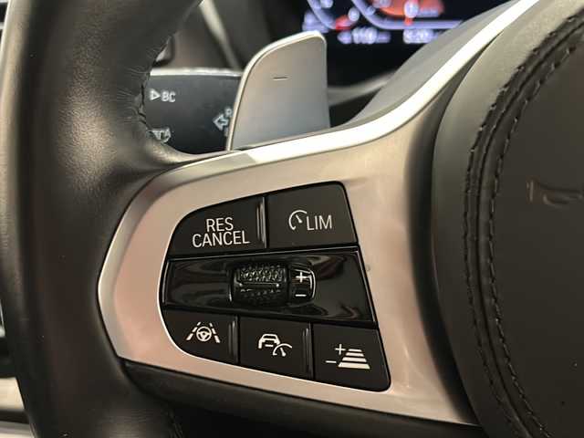 ＢＭＷ Ｘ３ xDrive20d Mスポーツ 新潟県 2020(令2)年 3.5万km サファイアブラックP インテリジェントセーフティ/-衝突被害軽減ブレーキ/-レーンキープアシスト/-ブラインドスポットアシスト/純正HDDナビ/フルセグTV/トップビューカメラ/ETC/純正20インチアルミホイール/LEDヘッドライト/オートハイビーム/コーナーセンサー/ヘッドアップディスプレイ/アクティブクルーズコントロール/置くだけ充電/ハーフレザーシート/シートヒーター/パワーシート/パドルシフト