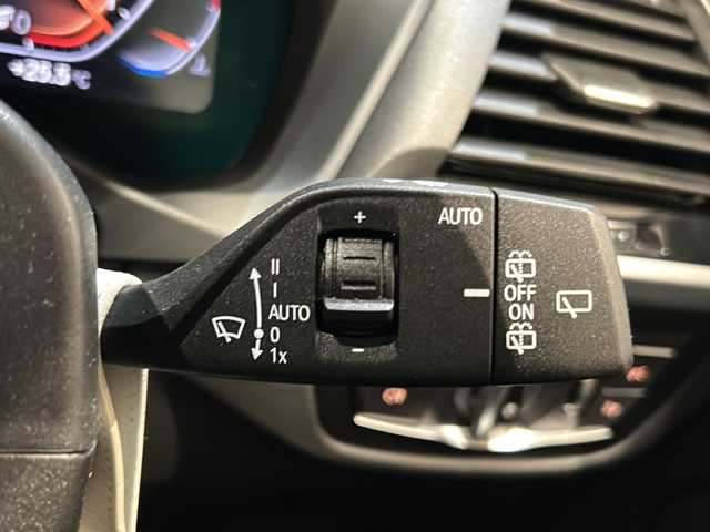 ＢＭＷ Ｘ３ xDrive20d Mスポーツ 新潟県 2020(令2)年 3.5万km サファイアブラックP インテリジェントセーフティ/-衝突被害軽減ブレーキ/-レーンキープアシスト/-ブラインドスポットアシスト/純正HDDナビ/フルセグTV/トップビューカメラ/ETC/純正20インチアルミホイール/LEDヘッドライト/オートハイビーム/コーナーセンサー/ヘッドアップディスプレイ/アクティブクルーズコントロール/置くだけ充電/ハーフレザーシート/シートヒーター/パワーシート/パドルシフト