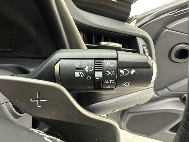 レクサス ＥＳ 300h バージョンL 兵庫県 2020(令2)年 12.2万km ソニッククォーツ 純正ナビ（CD、DVD、SD、BT）/フルセグTV/マークレビンソンサウンド/ドラレコ前方/アラウンドビューモニター/レーンキープアシスト/レーザークルーズコントロール/PCS/ステアリングスイッチ/パドルシフト/ＭＴモードＡＴ/黒レザーシート/D/N席パワーシート/シートヒーター/エアシート/メモリーシート/ハンドルヒーター/LEDライト/オートライト/フロアマット/サンルーフ/カードキー有