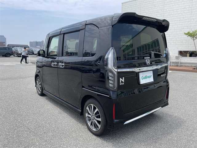 ホンダ Ｎ ＢＯＸ カスタム L 石川県 2021(令3)年 5.6万km クリスタルブラックパール 純正9型ナビ/フルセグTV/バックカメラ/LEDヘッドライト/ETC/ドライブレコーダー/フリップダウンモニター/両側パワースライドドア/ホンダセンシング/レーダークルーズ/純正アルミホイール/スマートキー/プッシュスタート/電動ミラー/シートヒーター/保証書