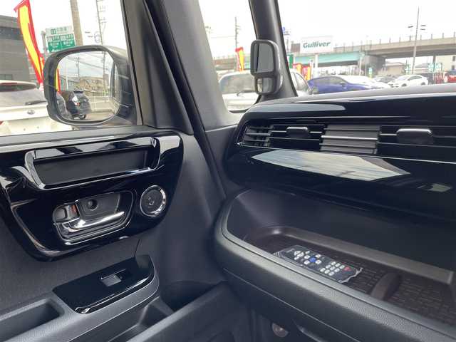 ホンダ Ｎ ＢＯＸ カスタム L 石川県 2021(令3)年 5.6万km クリスタルブラックパール 純正9型ナビ/フルセグTV/バックカメラ/LEDヘッドライト/ETC/ドライブレコーダー/フリップダウンモニター/両側パワースライドドア/ホンダセンシング/レーダークルーズ/純正アルミホイール/スマートキー/プッシュスタート/電動ミラー/シートヒーター/保証書