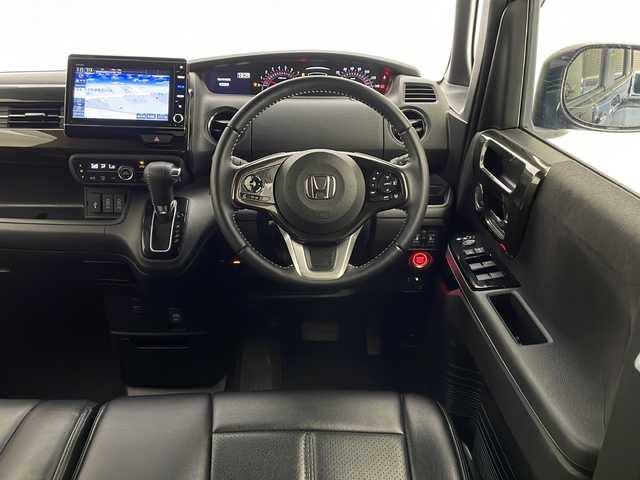 ホンダ Ｎ ＢＯＸ G L ホンダセンシング 宮崎県 2020(令2)年 3.4万km クリスタルブラックパール 禁煙車/ホンダセンシング/純正8型ナビTV/（VXU-195NBi/CD/DVD/Bluetooth/フルセグTV)/純正バックカメラ/純正ドライブレコーダー/純正ビルトインETC/純正LEDオートライト/純正LEDフォグ/純正14インチアルミ/純正エアロ/純正ルーフエンドスポイラー/純正フロアマット/両側電動スライドドア/アダプティブクルーズコントロール/レーンディパーチャーアラート/クリアランスソナー/ウインカードアミラー/オートエアコン（プラズマクラスター）/前席シートヒーター/スマートキー/プッシュエンジンスタート/スペアキー/取扱い説明書