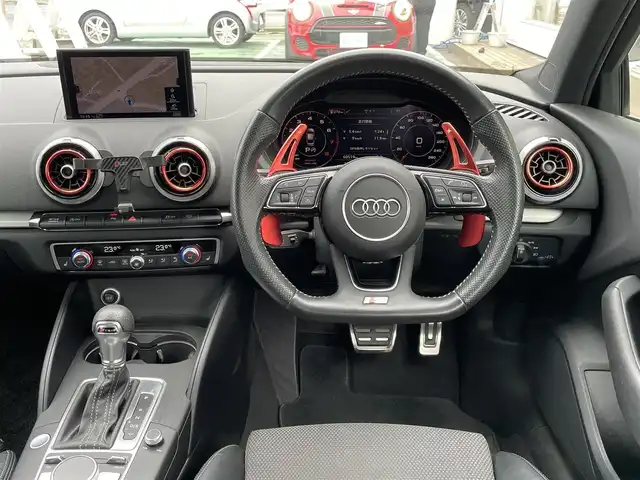 アウディ Ａ３ セダン SラインダイナミックLTD 神奈川県 2019(平31)年 6.1万km デイトナグレーパールエフェクト MMIナビゲーションシステム/　（CD・SD・Bluetooth）/フルセグTV/リヤビューカメラ/ハーフレザーシート/前席シートヒーター/運転席パワーシート/純正18インチAW/LEDヘッドライト/ETC2.0/前後ドライブレコーダー/バーチャルコックピット/アダプティブクルーズ/コーナーセンサー/アドバンスドキー×2/保証書/取扱説明書/R2.3.4.5.7記録簿有り