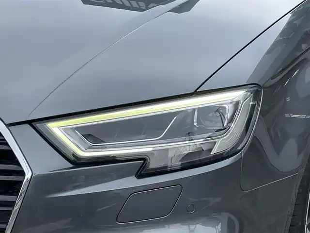 アウディ Ａ３ セダン SラインダイナミックLTD 神奈川県 2019(平31)年 6.1万km デイトナグレーパールエフェクト MMIナビゲーションシステム/　（CD・SD・Bluetooth）/フルセグTV/リヤビューカメラ/ハーフレザーシート/前席シートヒーター/運転席パワーシート/純正18インチAW/LEDヘッドライト/ETC2.0/前後ドライブレコーダー/バーチャルコックピット/アダプティブクルーズ/コーナーセンサー/アドバンスドキー×2/保証書/取扱説明書/R2.3.4.5.7記録簿有り