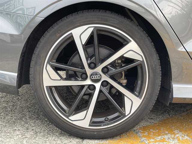 アウディ Ａ３ セダン SラインダイナミックLTD 神奈川県 2019(平31)年 6.1万km デイトナグレーパールエフェクト MMIナビゲーションシステム/　（CD・SD・Bluetooth）/フルセグTV/リヤビューカメラ/ハーフレザーシート/前席シートヒーター/運転席パワーシート/純正18インチAW/LEDヘッドライト/ETC2.0/前後ドライブレコーダー/バーチャルコックピット/アダプティブクルーズ/コーナーセンサー/アドバンスドキー×2/保証書/取扱説明書/R2.3.4.5.7記録簿有り