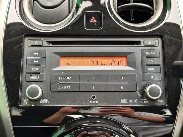日産 ノート X DIG－S 宮城県 2015(平27)年 7.2万km シャイニングブルー エマージェンシーブレーキ/純正オーディオ/レーンキープアラート/横滑り防止装置/アイドリングストップ/社外アルミ/オートライト/フロアマット/ドアバイザー/スマートキー