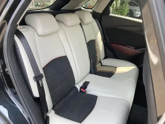 マツダ ＣＸ－３ XD ツーリング Lパッケージ 静岡県 2015(平27)年 9.5万km ジェットブラックマイカ (株)IDOMが運営する【じしゃロン焼津店】の自社ローン専用車両になります。こちらは現金またはオートローンご利用時の価格です。自社ローンご希望の方は別途その旨お申付け下さい /純正SDナビ/（フルセグTV/Bluetooth接続/CD/DVD）/衝突軽減ブレーキ/レーダークルーズ/ブラインドスポットモニター/バックカメラ/レザーシート/前席シートヒーター/LEDヘッドライト/オートライト/プッシュスタート＆スマートキー