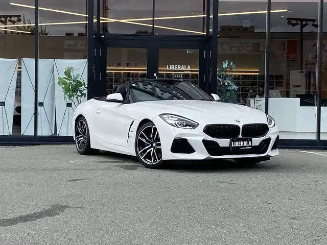 ＢＭＷ Ｚ４ 福岡県 2020(令2)年 3.4万km アルピンホワイトⅢ ・アダプティブクルーズコントロール/・純正ナビ/BT/USB/carplay/・バックカメラ/・黒革シート/シートヒーター/・ドライブレコーダー/・ETC/・純正19AW/・社外レーダー/・ワイヤレス充電/・保証書/・取扱説明書/・スペアキー