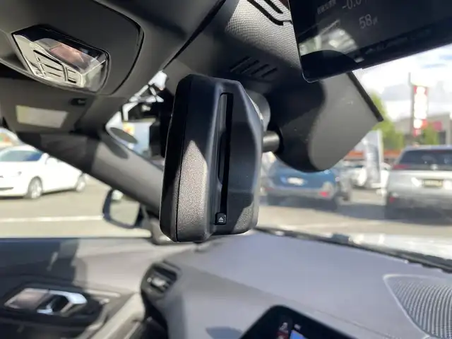 ＢＭＷ Ｚ４ 福岡県 2020(令2)年 3.4万km アルピンホワイトⅢ ・アダプティブクルーズコントロール/・純正ナビ/BT/USB/carplay/・バックカメラ/・黒革シート/シートヒーター/・ドライブレコーダー/・ETC/・純正19AW/・社外レーダー/・ワイヤレス充電/・保証書/・取扱説明書/・スペアキー
